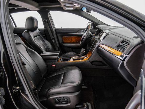 Used 2015 Lincoln MKS w/ Equipment Group 101A image 33