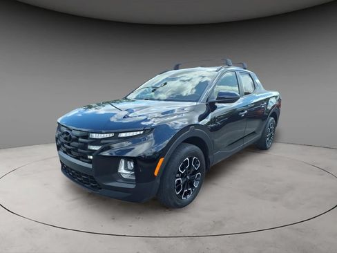 Used 2023 Hyundai Santa Cruz SEL w/ Activity Package AWD/4WD image 2