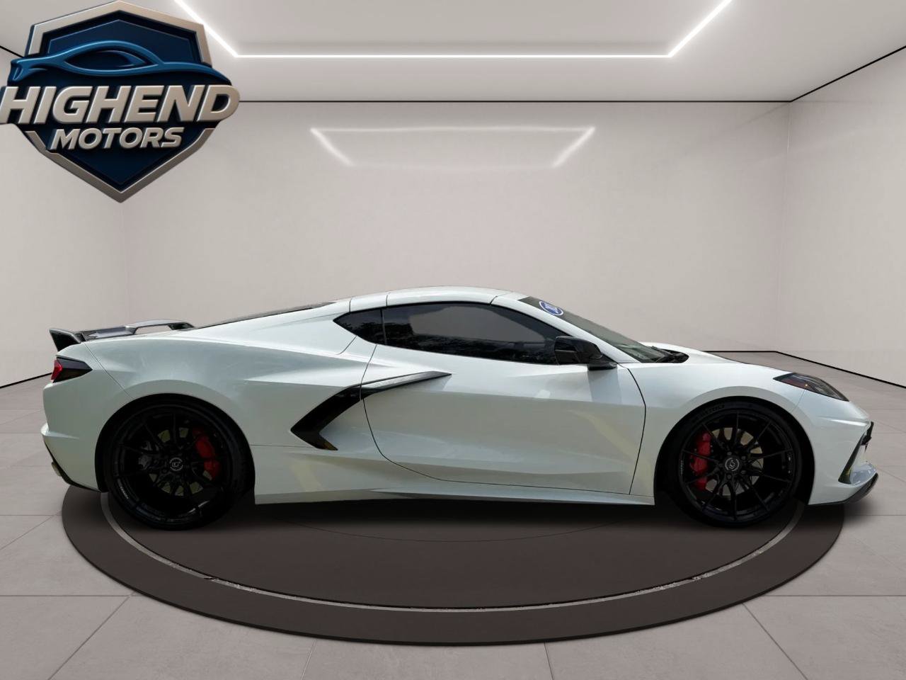 Used 2021 Chevrolet Corvette Stingray Coupe w/ Z51 Performance Package RWD image 6
