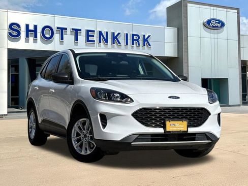 Certified 2022 Ford Escape SE FWD image 1