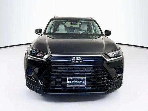Certified 2024 Toyota Grand Highlander AWD image 2