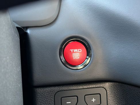 New 2026 Toyota Tundra Platinum w/ TRD Off-Road Package image 19