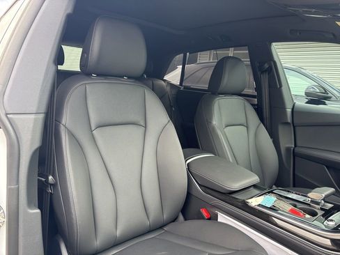 New 2026 Audi Q8 Premium Plus image 16