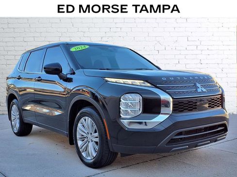 Used 2024 Mitsubishi Outlander ES image 5