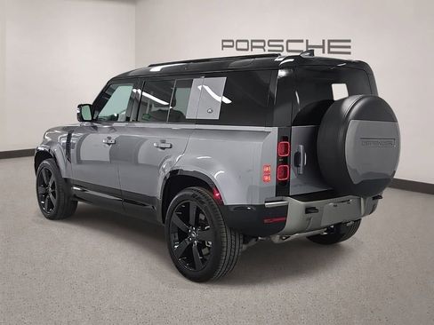 Used 2024 Land Rover Defender 110 X-Dynamic SE AWD/4WD image 3