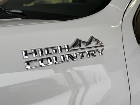 Used 2020 Chevrolet Silverado 3500 High Country w/ Z71 Off-Road Package image 16