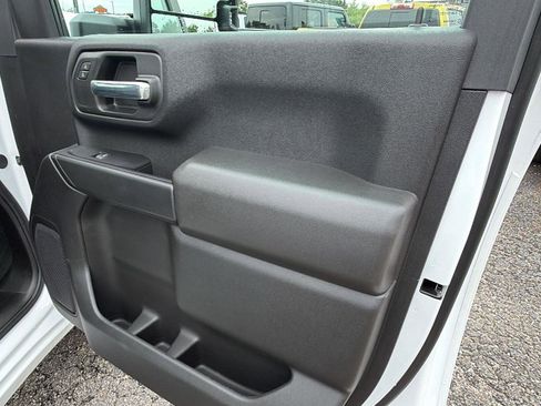 Certified 2025 Chevrolet Silverado 2500 W/T w/ WT Convenience Package AWD/4WD image 16