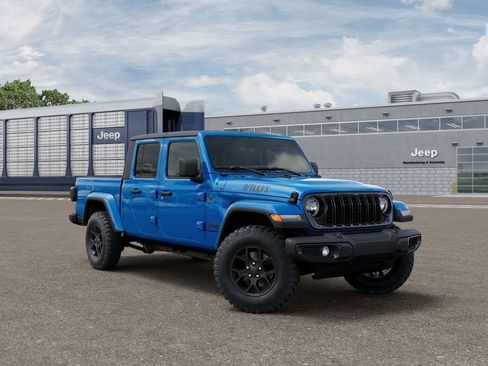 Used 2025 Jeep Gladiator Sport AWD/4WD image 5