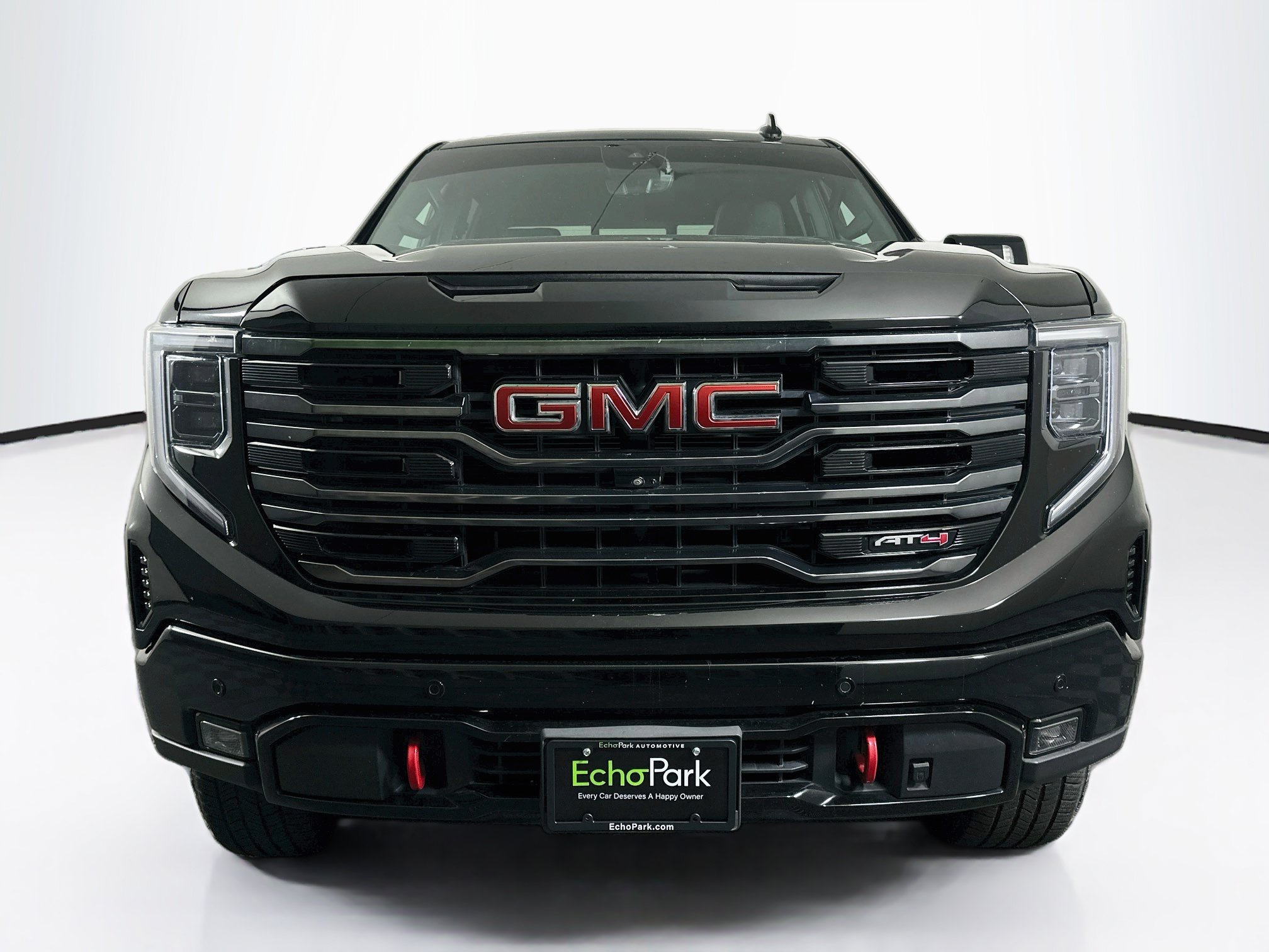 Used 2023 GMC Sierra 1500 AT4 w/ Technology Package AWD/4WD image 2
