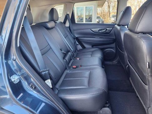 Used 2014 Nissan Rogue SL w/ SL Premium Package image 16