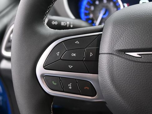 New 2027 Chrysler Pacifica Select FWD image 27