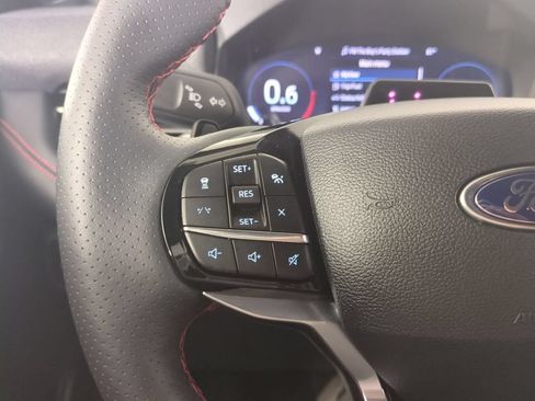 Used 2025 Ford Explorer ST AWD/4WD image 34