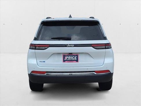 Used 2025 Jeep Grand Cherokee Limited 4xe image 7