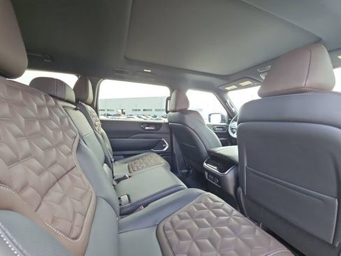 New 2026 Nissan Armada Platinum RWD image 27