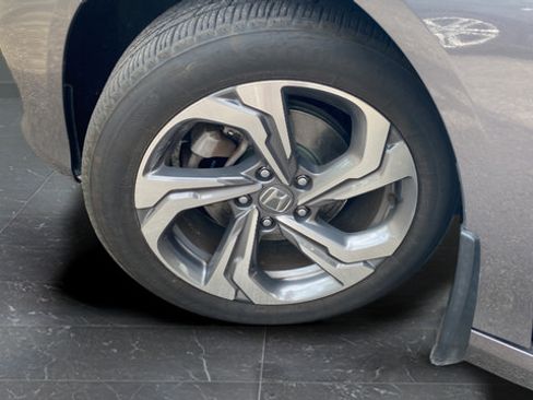 Used 2018 Honda Accord EX-L image 29