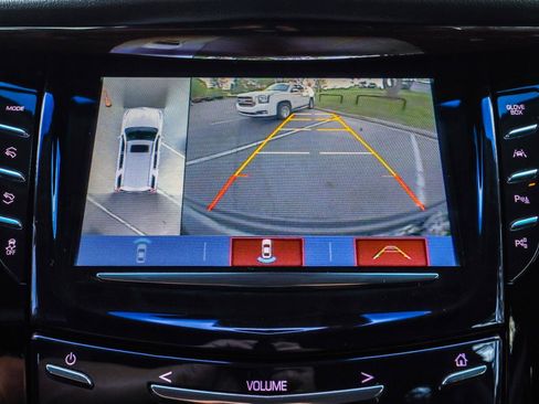 Used 2018 Cadillac Escalade Luxury image 9