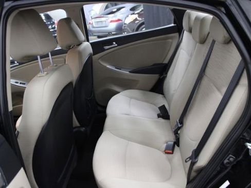 Used 2015 Hyundai Accent GLS FWD image 18