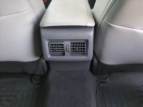 Used 2022 Toyota Camry XSE image 17