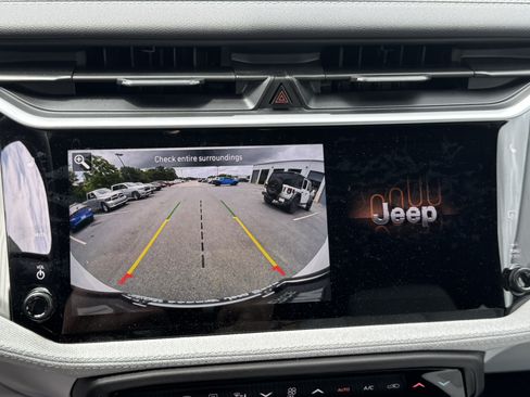 New 2026 Jeep Cherokee Laredo AWD/4WD image 27