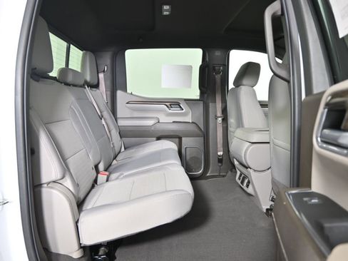 Used 2022 Chevrolet Silverado 1500 LT image 16