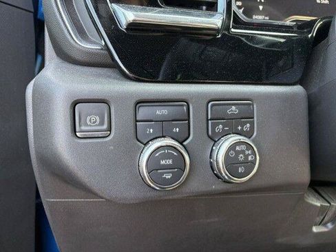 Used 2024 GMC Sierra 1500 Elevation AWD/4WD image 7