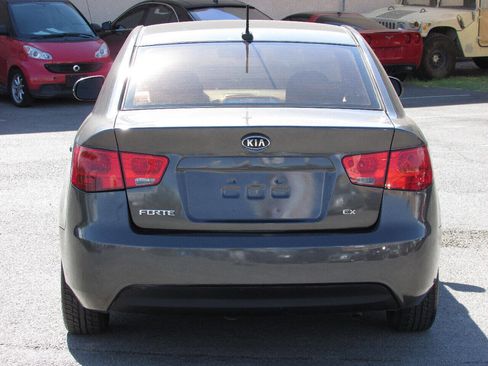 Used 2013 Kia Forte EX image 6