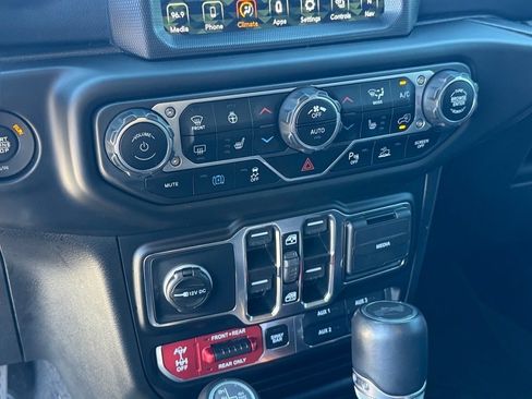 Used 2021 Jeep Wrangler Unlimited Rubicon 4xe w/ Cold Weather Group image 22