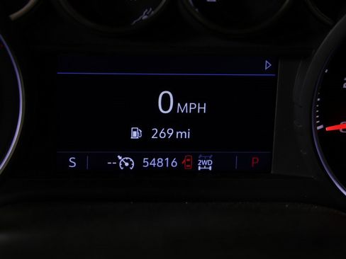 Used 2022 Chevrolet Silverado 2500 Custom w/ Custom Value Package image 21