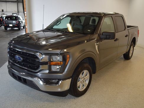 Used 2023 Ford F150 XLT image 7