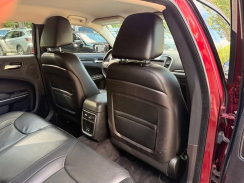 Used 2015 Chrysler 300 Limited w/ 300 Premium Group RWD image 19