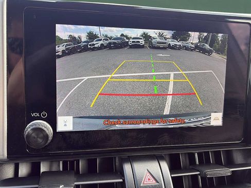 Used 2025 Toyota RAV4 LE AWD/4WD image 12