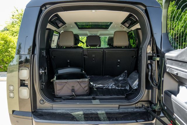 New 2026 Land Rover Defender 110 S AWD/4WD image 67