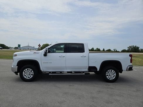 Used 2024 Chevrolet Silverado 2500 LTZ w/ LTZ Plus Package AWD/4WD image 4