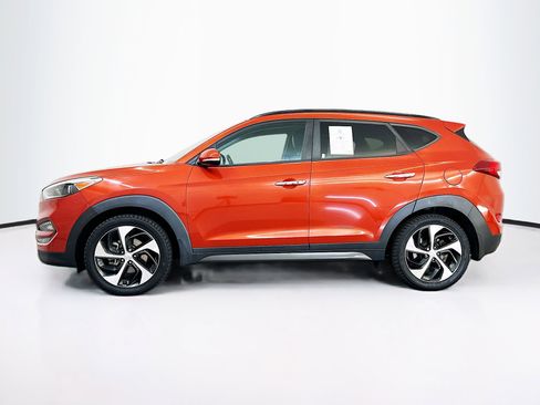 Used 2016 Hyundai Tucson Limited w/ Option Group 03 AWD/4WD image 4