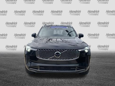 Used 2025 Volvo XC90 B6 Plus image 3