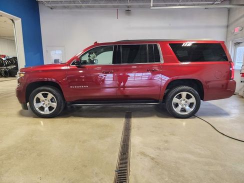 Used 2019 Chevrolet Suburban LS image 1