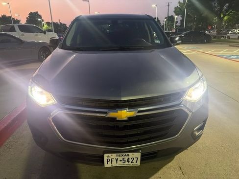 Used 2021 Chevrolet Traverse LS w/ LPO, Floor Liner Package FWD image 2