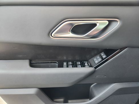 New 2026 Land Rover Range Rover Velar Dynamic SE image 17