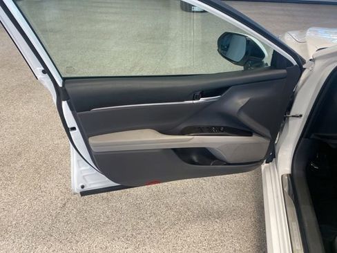 Used 2024 Toyota Camry LE FWD image 22