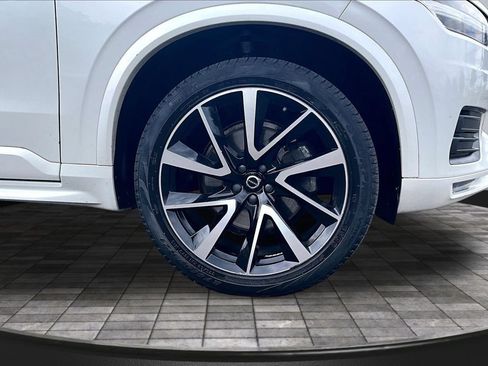 Used 2020 Volvo XC90 T6 Momentum w/ Protection Package Premier AWD/4WD image 34