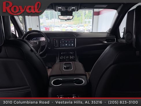 Used 2023 GMC Yukon XL Denali Ultimate AWD/4WD image 18