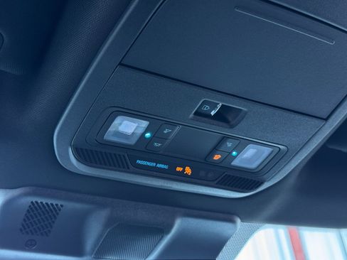 Used 2025 Ford F150 XLT w/ Equipment Group 302A MID image 33