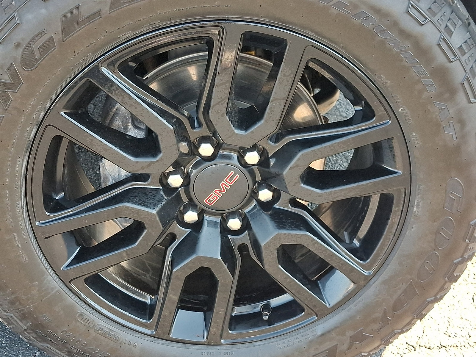 Certified 2025 GMC Sierra 1500 Elevation AWD/4WD image 8