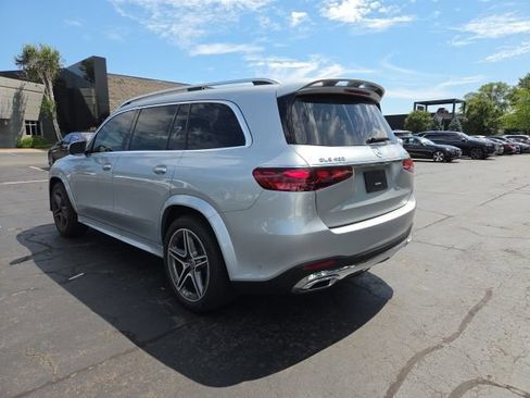 Used 2025 Mercedes-Benz GLS 450 4MATIC image 4