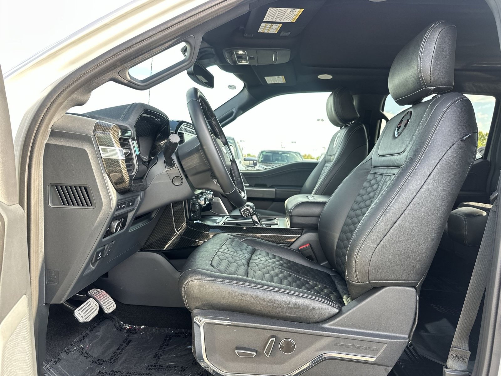 Used 2023 Ford F150 Lariat w/ Equipment Group 502A High AWD/4WD image 14