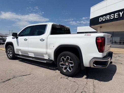 Used 2024 GMC Sierra 1500 SLT AWD/4WD image 6