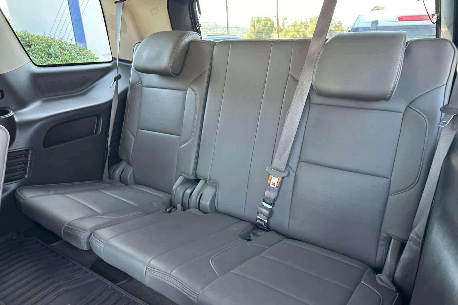 Used 2016 GMC Yukon Denali w/ Open Road Package AWD/4WD image 18