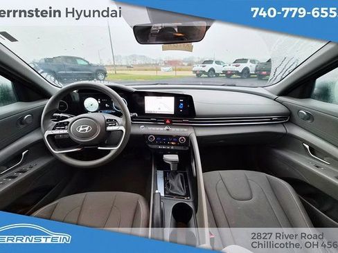 Used 2024 Hyundai Elantra SEL image 6