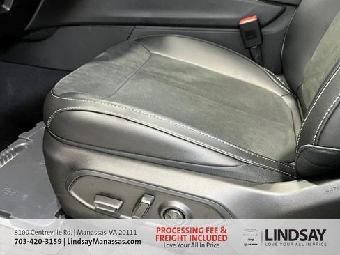 New 2025 Jeep Grand Cherokee Altitude AWD/4WD image 24