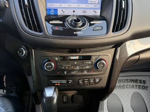 Used 2017 Ford Escape Titanium w/ Equipment Group 301A FWD image 17